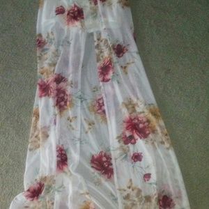 Floral white skirt